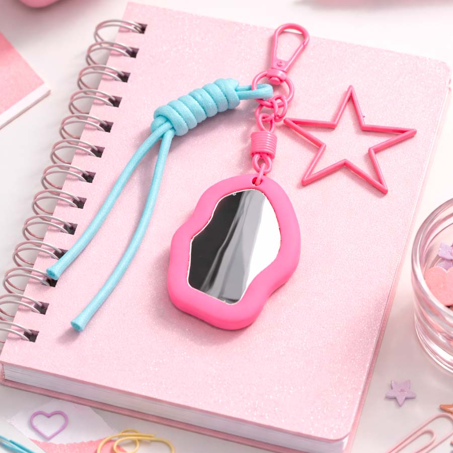 Charm colgante con soporte y espejo para móvil - vista frontal